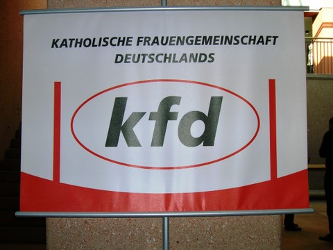 Tragefahne der kfd Trier Tragefahne der kfd Trier