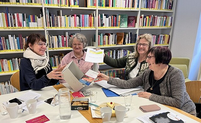 Vertreterinnen der FGBS von kfd und SaarLandFrauen tauschen sich aus