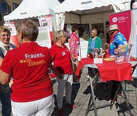kfd-Stand Ehrenamtstag Bitburg