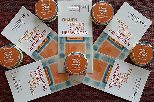 NEIN, zu Gewalt an Frauen und Mädchen!!! NEIN, zu Gewalt an Frauen und Mädchen!!!