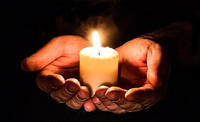 PG Hillesheim Gebet am Donnerstag Quelle: ©Myriams-Fotos - pixabay.com